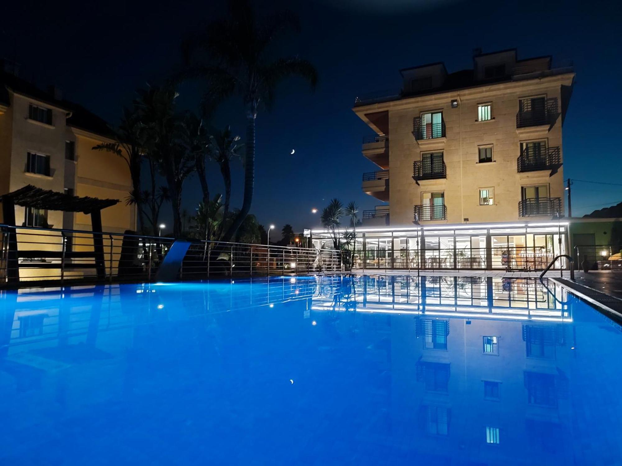 Apartamentos Marsil Montalvo Buitenkant foto